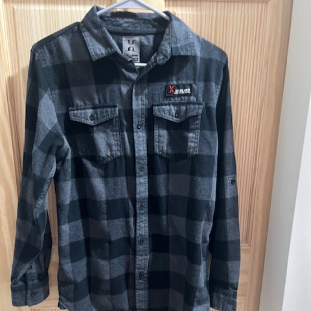 Highland Mountain Bike Park Flannel Small Men's shirt‎